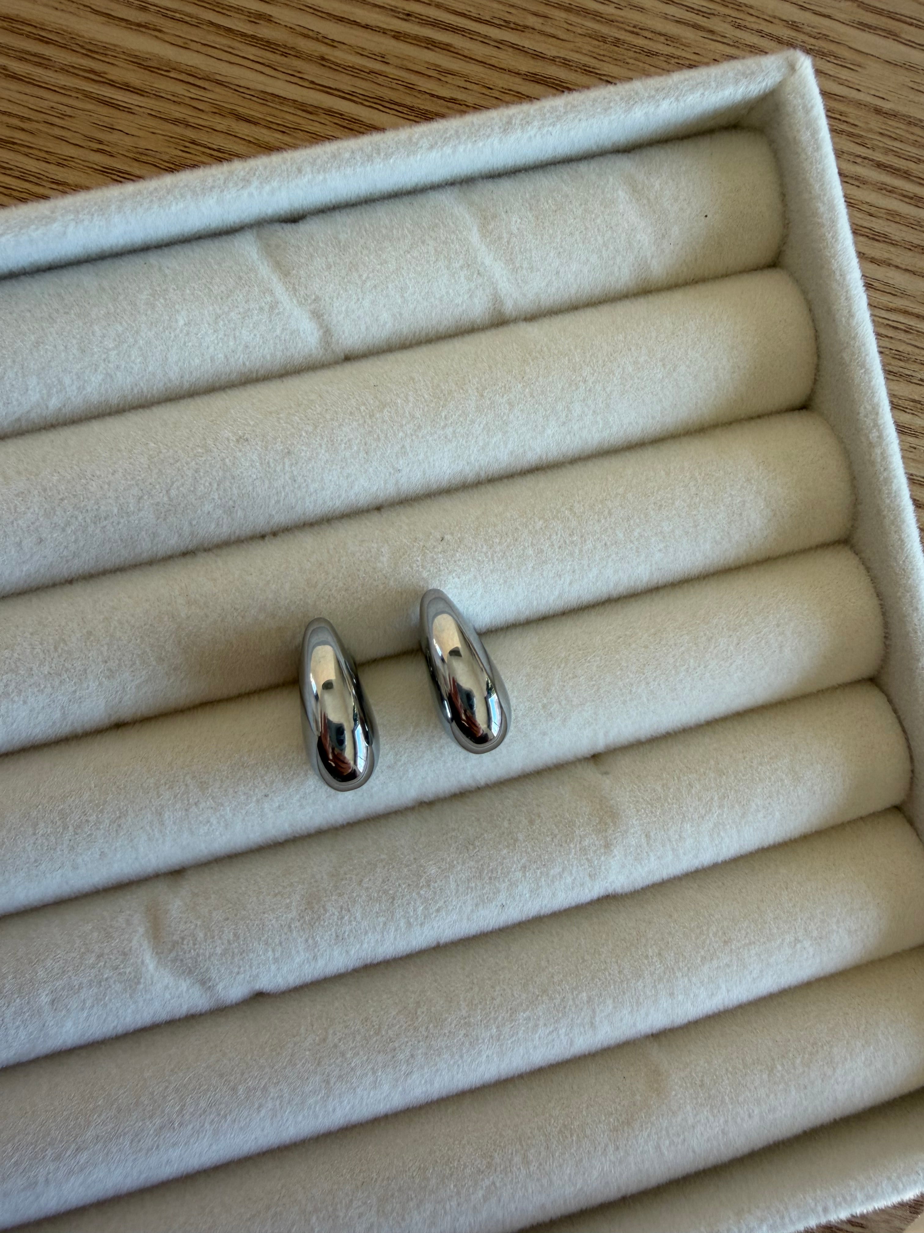 Pendientes Olivia plateados