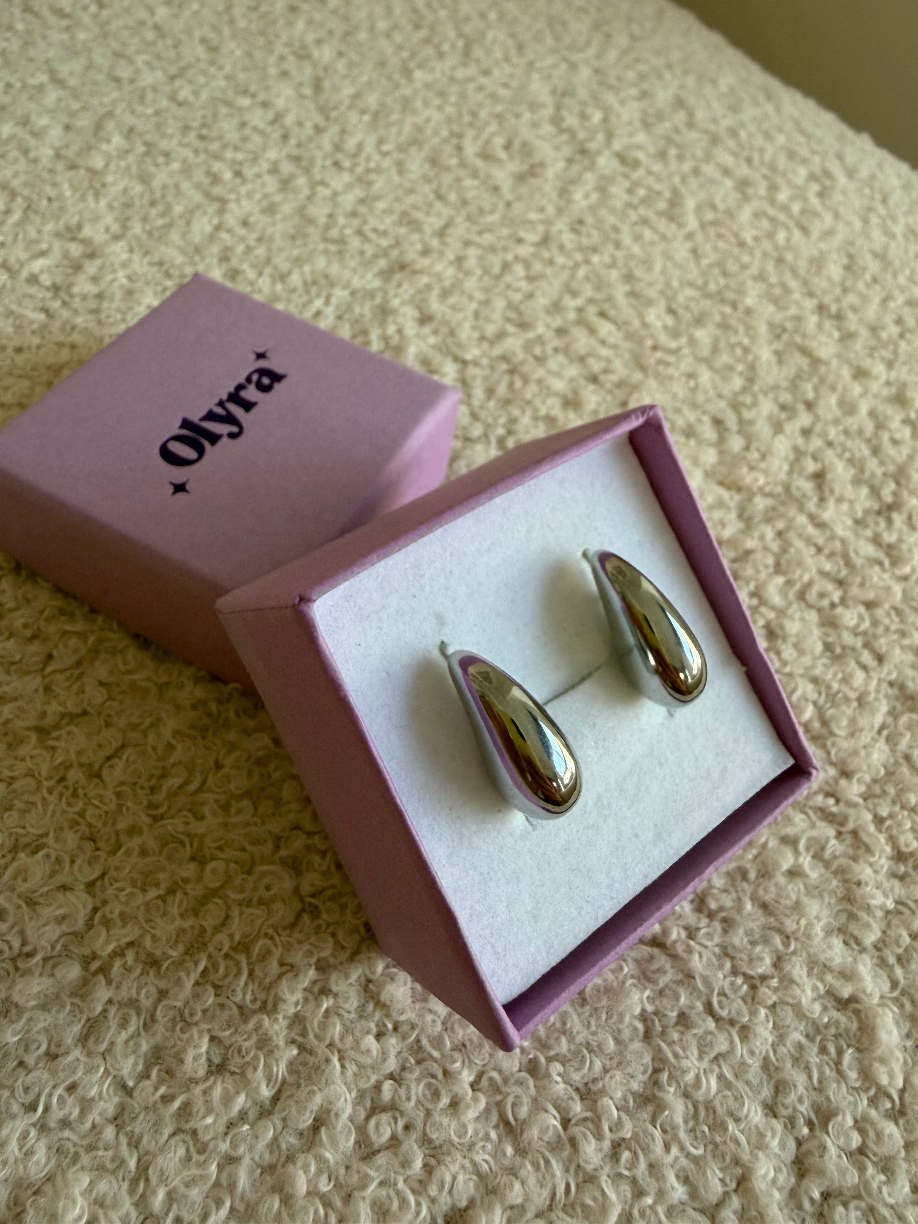 Pendientes Olivia plateados