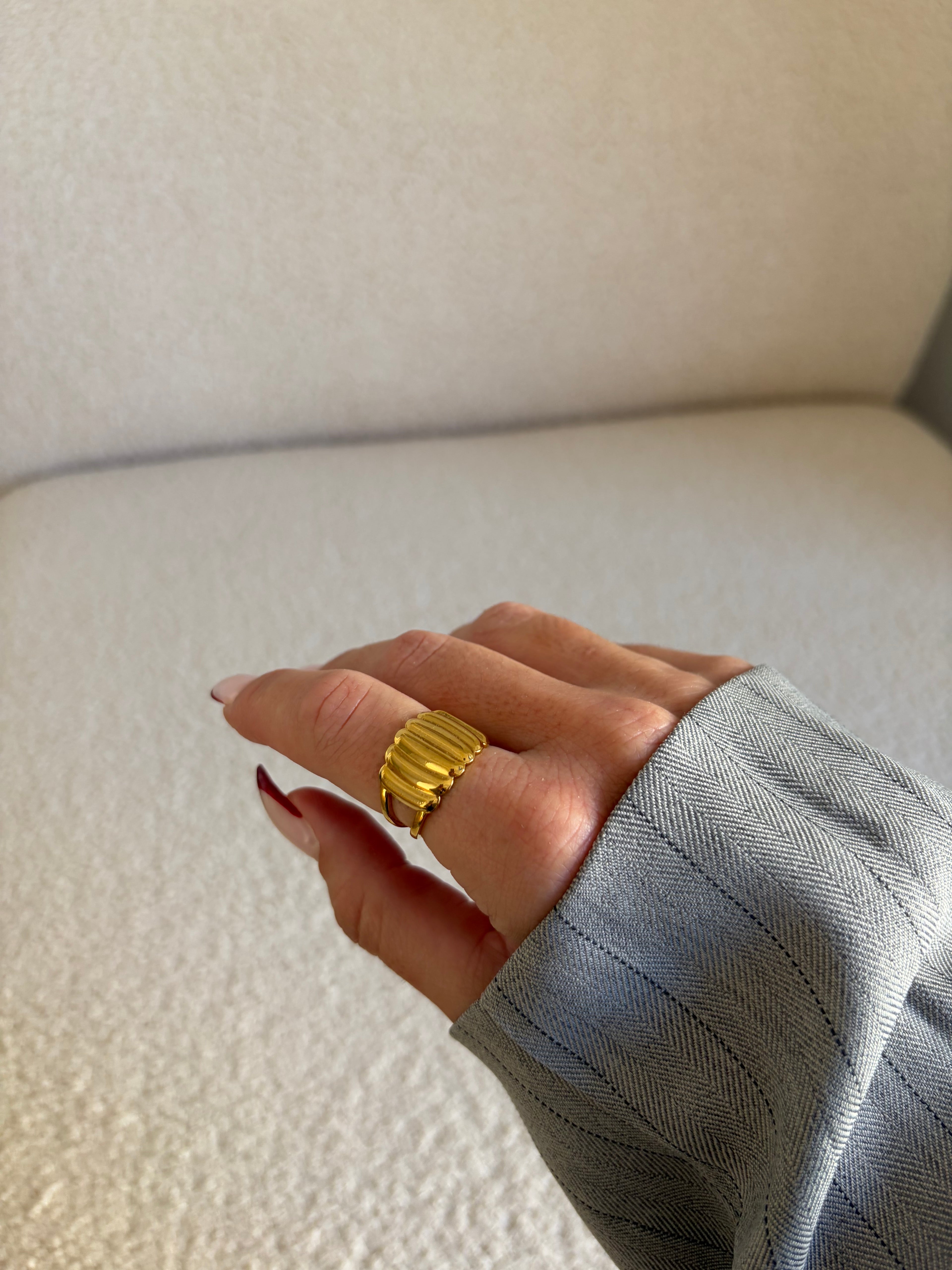 Anillo Ariadna dorado