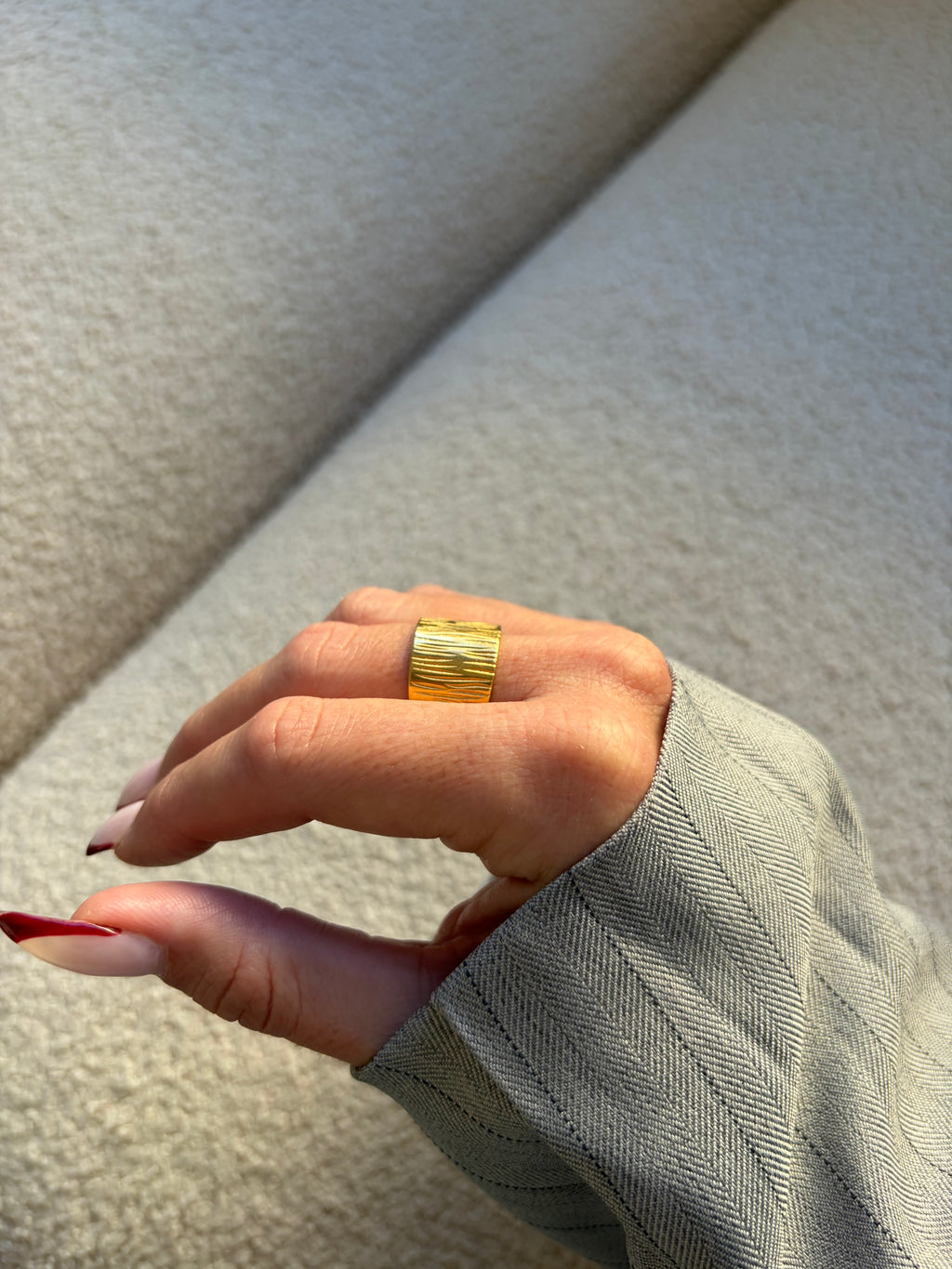 Anillo Thalia