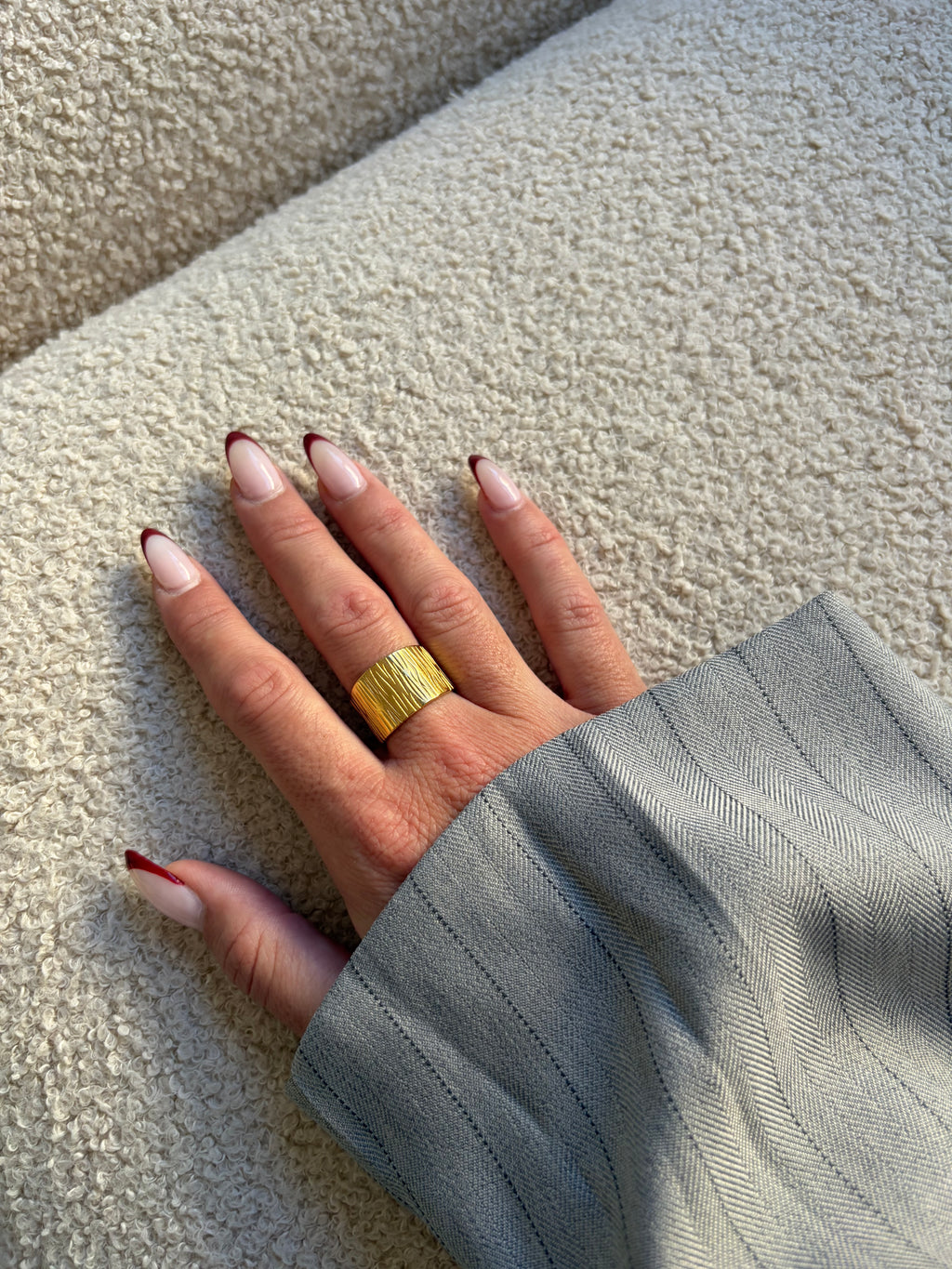 Anillo Thalia